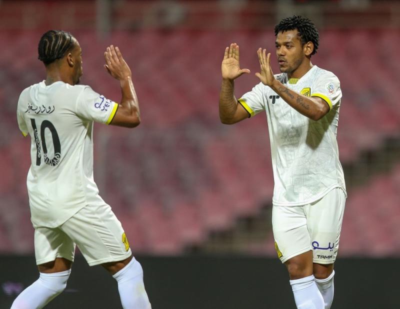 الاتحاد يحقق الانطلاقة الأفضل