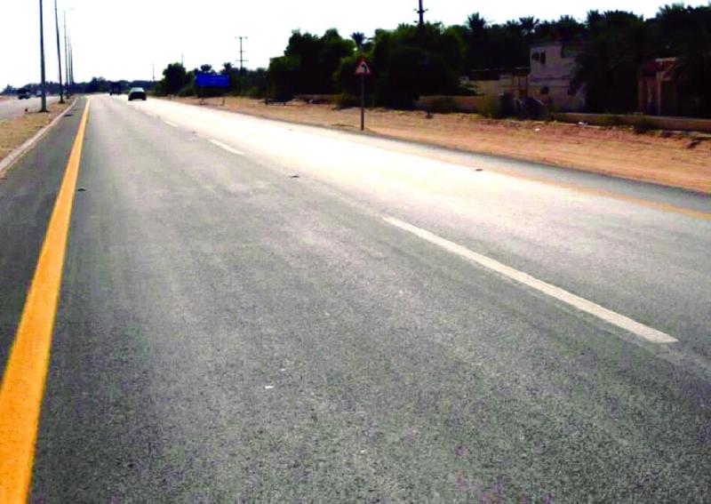 صيانة الطرق الزراعية بالأحساء