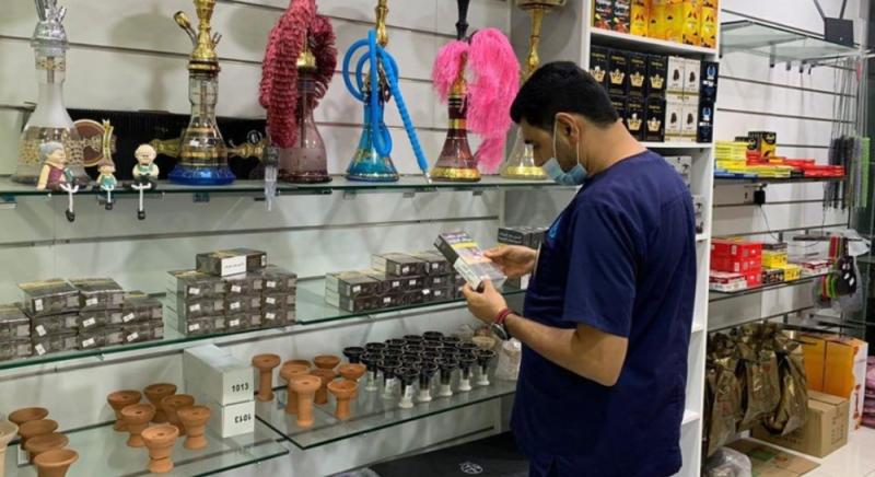 إغلاق 4 محلات «تبغ ومعسل» بالقطيف