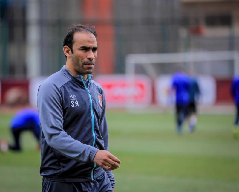 الأهلي المصري يعلن إصابة ثلاثة لاعبين بـ'كورونا'
