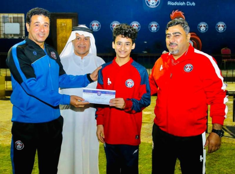إدارة العدالة تكرم السباحة