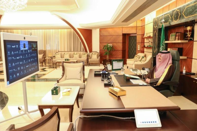 أمير الشرقية يُدشن مسابقة 