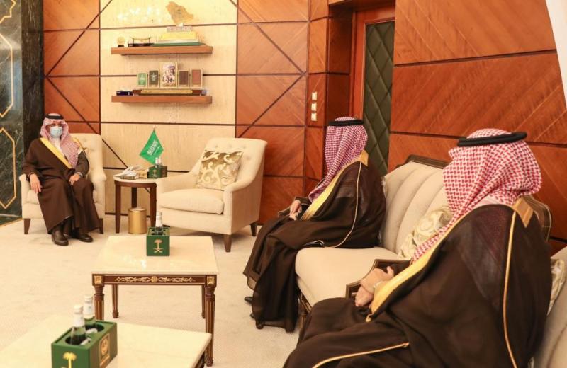 أمير الشرقية يؤكد على دور القطاع الخاص في التنمية