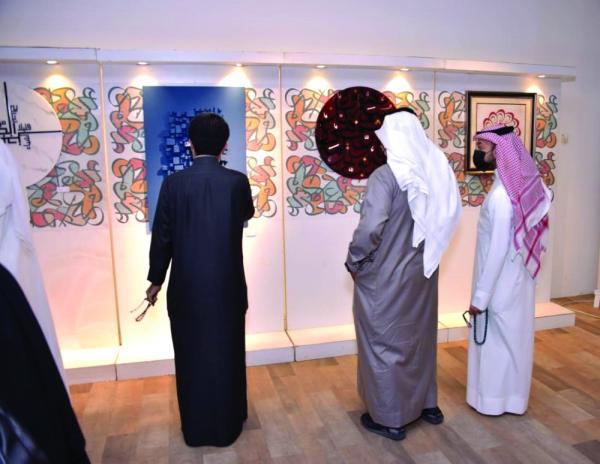 اللوحة «الحروفية» أيقونة تمثل الهوية العربية والإسلامية