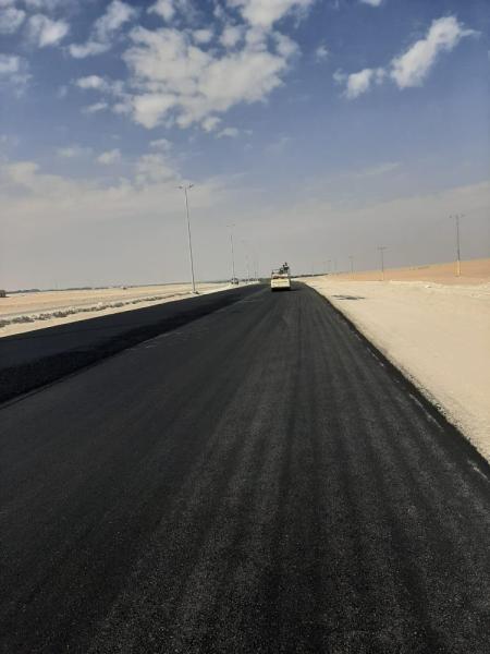 سفلتة طريق «المؤسس» بجوف بني هاجر