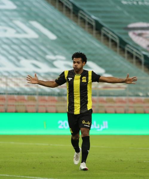 الكلاسيكو.. التاريخ يدعم الهلال أمام الاتحاد