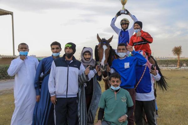 ميدان الفروسية بالأحساء يقيم حفلة العاشر