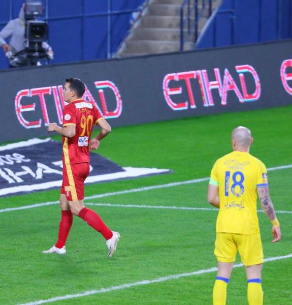 النصر يفتتح ملعبه الجديد بتعادل ايجابي مع ضمك