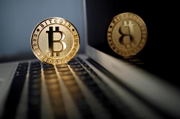 سعر بيتكوين يتخطى حاجز الـ 25 ألف دولار لأول مرة