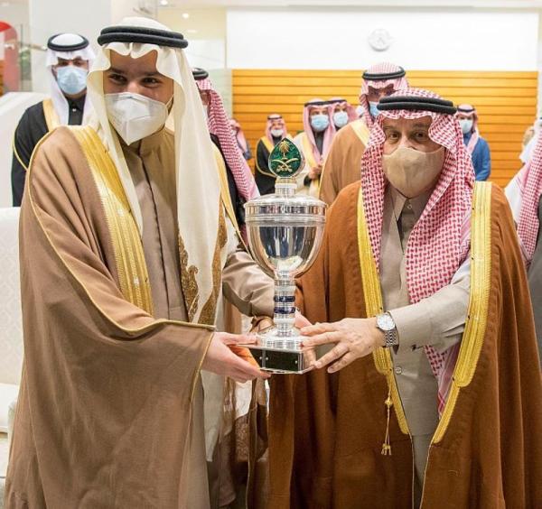 نيابة عن ولي العهد.. أمير الرياض يرعى حفل سباق الخيل السنوي