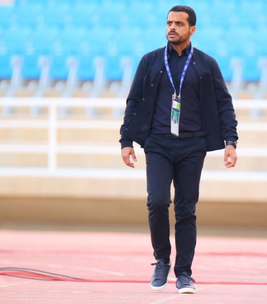 المناعي والعطوي.. مواجهة خاصة خارج الخطوط