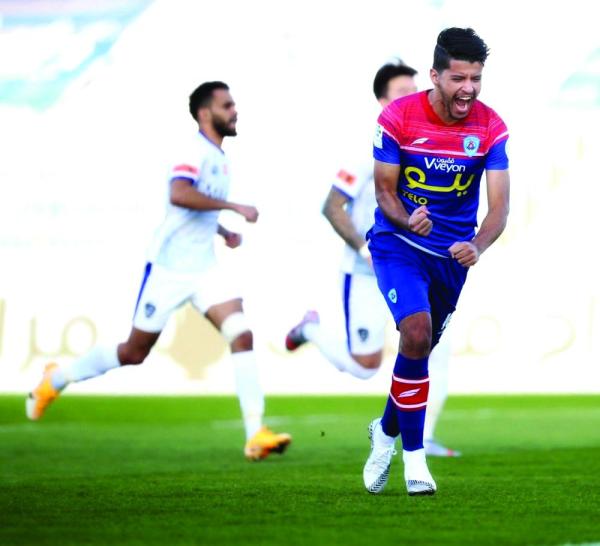 الفتح والفيصلي إيقاف نزيف النقاط