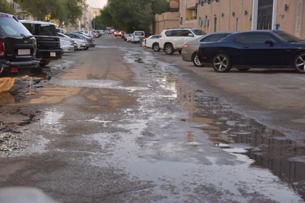 «عقربية الخبر» يشكو تسربات المياه