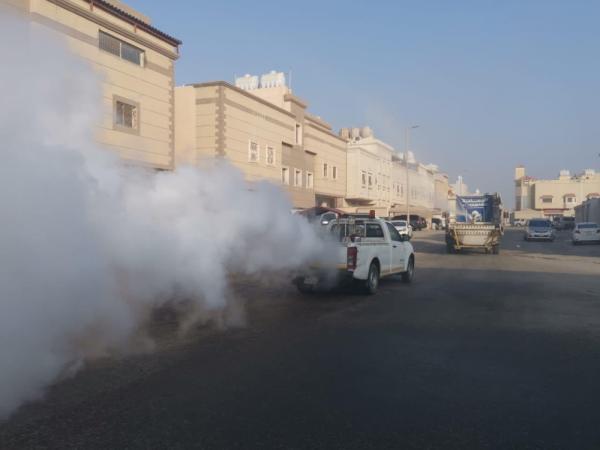 تطهير وتعقيم 2000 موقع بالجبيل
