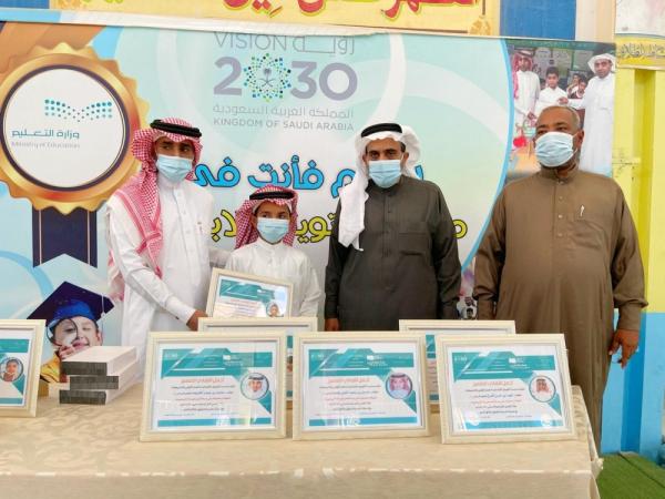 تكريم 500 طالب متفوق بالأحساء