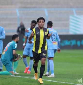 الشباب هز صدارة الزعيم في الملز..!!