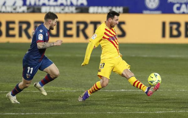 كورونا يربك برشلونة قبل صدام بلباو