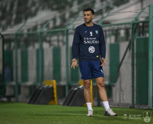 الهلال يحسم موقفه من «العمرين»