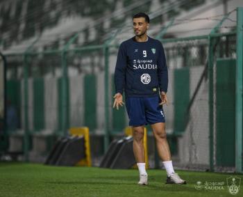 الهلال يحسم موقفه من «العمرين»