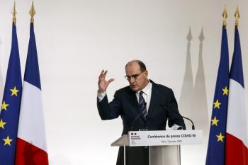 فرنسا : استمرار إغلاق الحدود مع بريطانيا بسبب «كورونا المتحور»