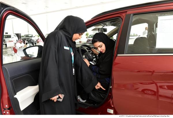 تنافس الوكلاء على «كعكة» مبيعات السيارات بالشرقية