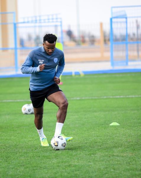 هيلاند يدعم الباطن ضد الهلال