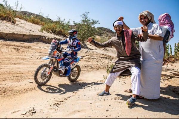 «لاتخاف»ورقصة الترحيب «تتصدر» داكار عالميا