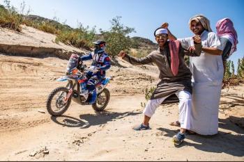 «لاتخاف»ورقصة الترحيب «تتصدر» داكار عالميا