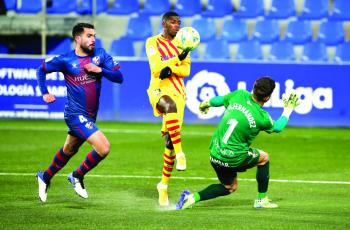 تألق ديمبلي يدعم برشلونة أمام غرناطة والريال يواجه أوساسونا وعينه على أتلتيكو