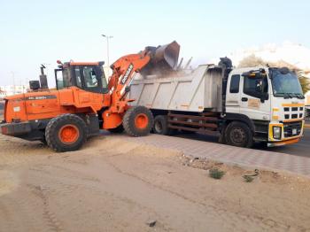 رفع مخلفات الأراضي الفضاء بالظهران