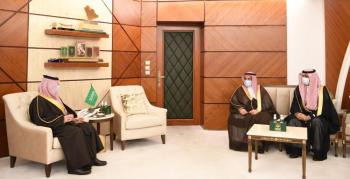 أمير الشرقية : التعليم الخطوة الأولى لبناء مجتمع متين متسلح بالمعرفة