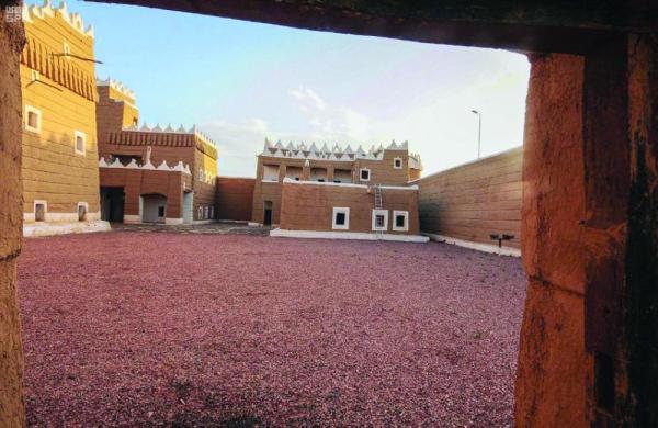 «بيوت الطين».. شاهد على أصالة نجران