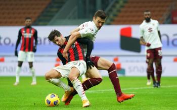 ميلان يصعد لدور الثمانية بكأس إيطاليا
