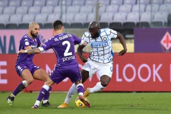 إنتر يفلت من كمين فيورنتينا ويصطدم بميلان في الكأس