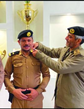 قائد دوريات أمن طرق الأحساء يقلد «البقيشي» رتبة رئيس رقباء