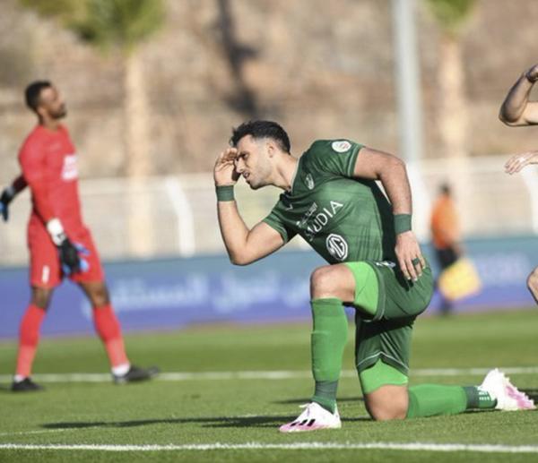 الأهلي والهلال.. كلاسيكو الصدارة