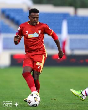 الأهلي والهلال.. كلاسيكو الصدارة