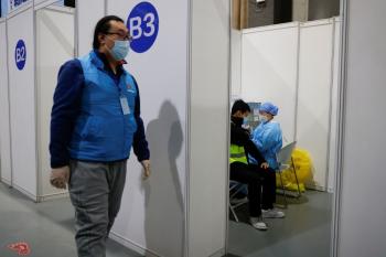 الصين تسجل 130 إصابة جديدة بفيروس كورونا