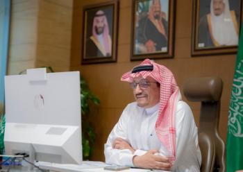 وزير التعليم يعتمد "الخطة المطوّرة" للمرحلتين الابتدائية والمتوسطة