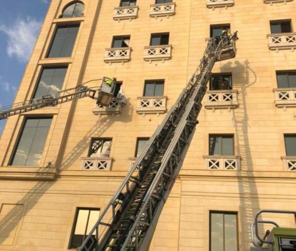 حريق يخلي فندقًا بالدمام .. ولا إصابات