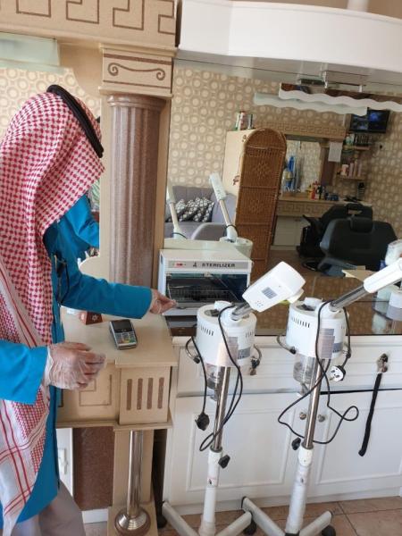 رقابة على «صالونات الحلاقة» برأس تنورة