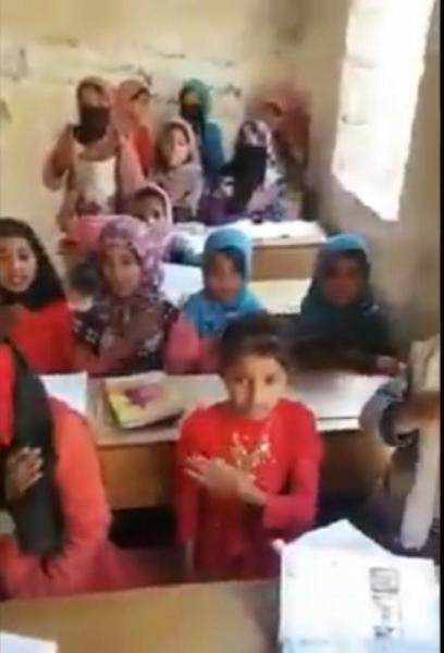 «الإرياني» يحذر من نشر الطقوس الخمينية في اليمن