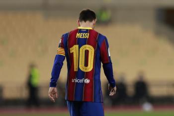 ميسي يغيب عن برشلونة مباراتين