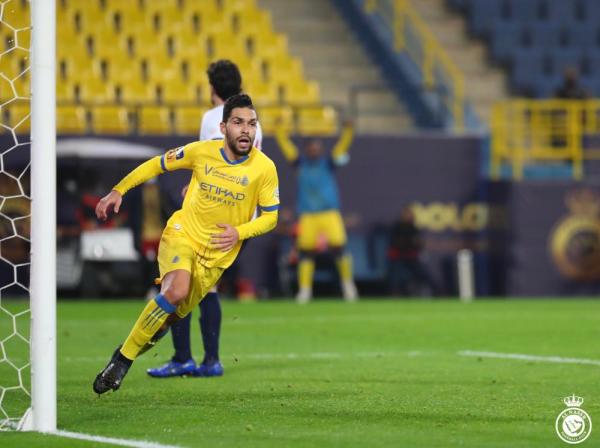 النصر يعاقب الوحدة بثلاثية