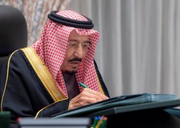 استمرار صرف بدل الساعات الإضافية لشاغلي الوظائف الصحية
