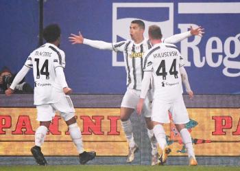 رونالدو يقود يوفنتوس للتتويج بكأس السوبر الإيطالي