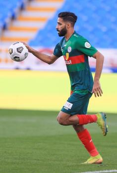 عشاق النواخذة يتغنون بـ«هزاع»