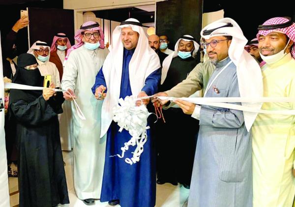إبداع «الخط العربي» بثقافة الأحساء