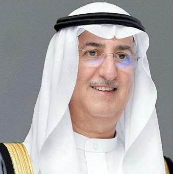 محافظ البنك المركزي : ثقة القيادة حافز لبذل المزيد من الجهد