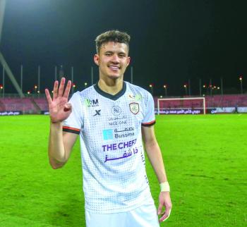 الحمدان ينتقل للهلال ..رسميا